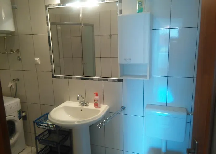 Silvija בית הארחה זאדאר